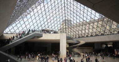 Suspects arrested over the theft of crown jewels from Paris’ Louvre museum