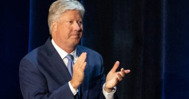 Texas megachurch founder to spend 6 months in jail for sexually abusing girl