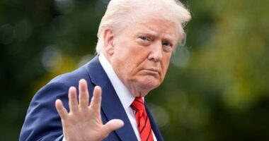 Trump sets off for Middle East to mark ceasefire deal
