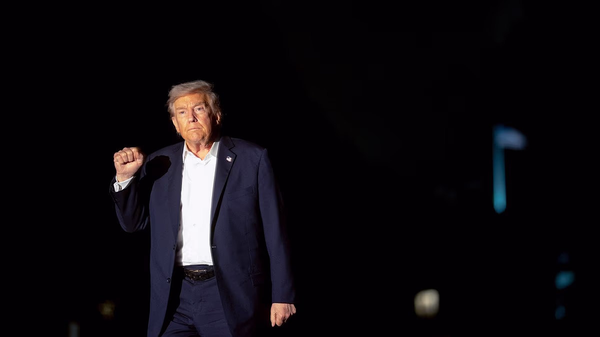 Trump's whirlwind effort to make it back to honor Charlie Kirk