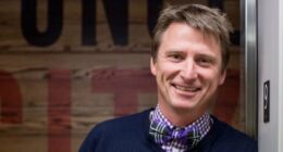 Tycoon heir to political dynasty launches run for Maine governor