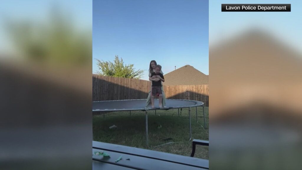 Video: Quick-thinking 10-year-old saves choking brother