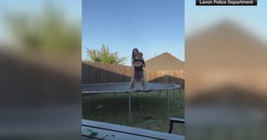 Video: Quick-thinking 10-year-old saves choking brother