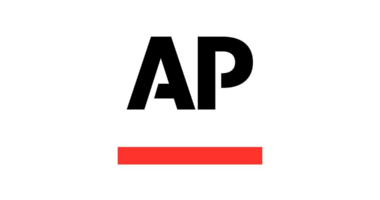 WWI soldiers' messages in a bottle found on Australian beach more than 100 years later