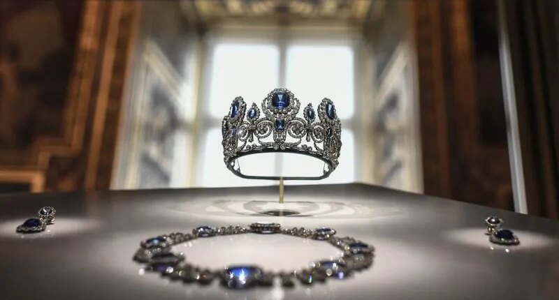 What was stolen from Louvre museum?