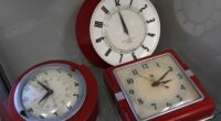When does daylight saving time end, and what changes?