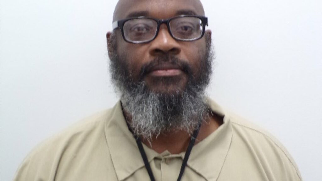 White House hints it will send stranger who killed boy back to jail