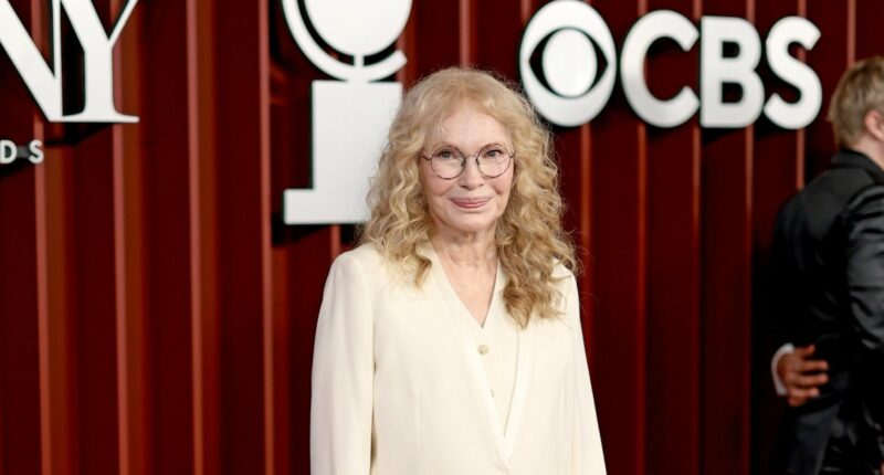 Woody Allen's Ex-Wife Mia Farrow Reacts to Diane Keaton's Death