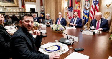 Zelenskyy pitches Trump on Ukraine drone-for-Tomahawk missile exchange as president weighs escalation concerns