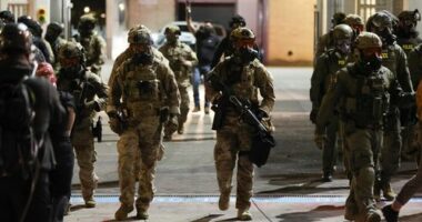 'Un-American': Governor slams Trump's military 'ultimatum'