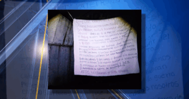 2 'narco-banners' purportedly threaten Americans visiting or living in Mexico