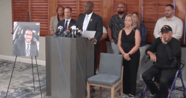 Attorney Ben Crump to hold news conference condemning Universal’s decision to reopen Stardust Racers
