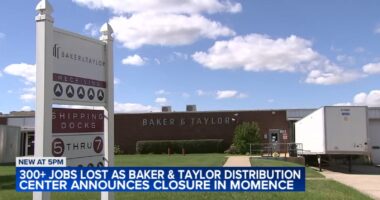 Baker and Taylor closes in Momence in Kankakee County, Illinois without warning, leaving hundreds unemployed