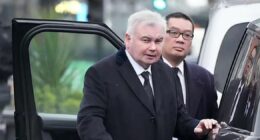 Eamonn Holmes shares devastating news as fans rush to support him