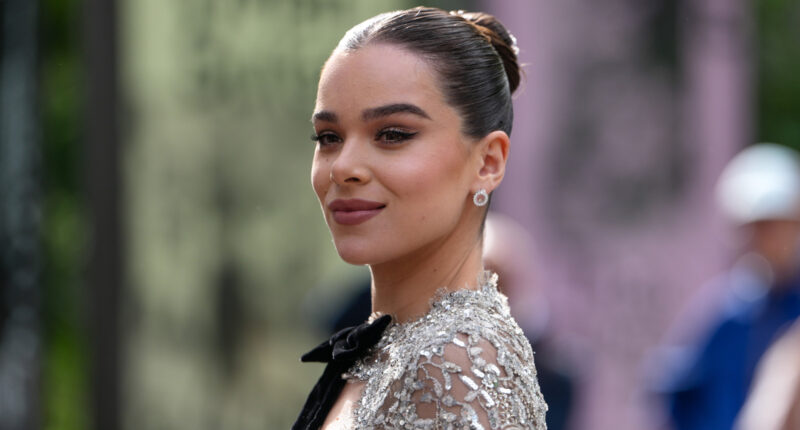 Hailee Steinfeld Keeps Having Her Explicit Sinners Line Yelled At Her In Public