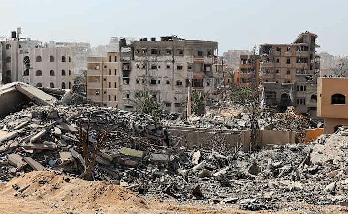 International journalists visit Gaza City under the supervision of Israel's army