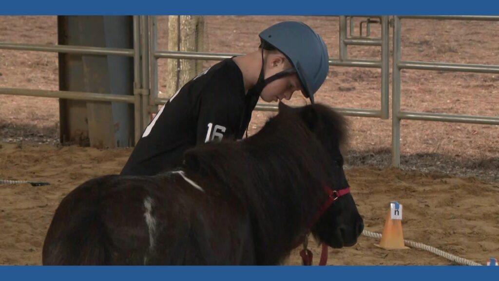 Jacksonville Mayor brings Bookmobile to special education school