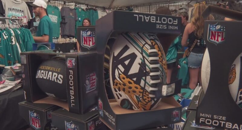 Jacksonville shops thrive as fans gear up for Monday Night Football