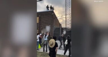 Judge expected to issue temporary restraining order against feds over use of force against protesters, journalists in Broadview