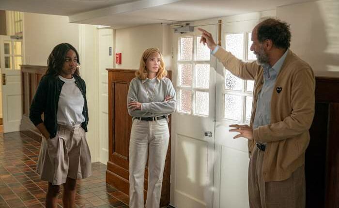 Julia Roberts, Andrew Garfield and Ayo Edebiri on sex, lies and academics in ‘After the Hunt’