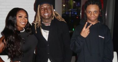 LIL WAYNE CELEBRATES HIS 43RD BIRTHDAY WITH HIS KIDS BY HIS SIDE