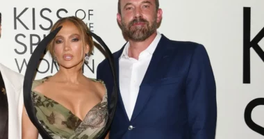 Lip Reader Reveals What Jennifer Lopez and Ben Affleck Said to Each Other Amid 'Inner Tension' as They Played Nice in Front of Cameras