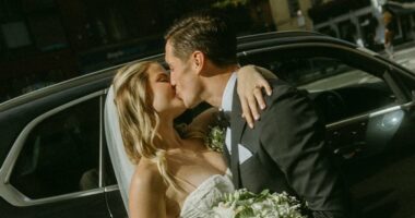 Love Island's Greg O'Shea shares a kiss with wife Jeanni Mulder