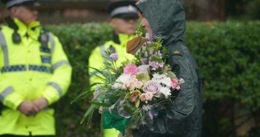 Police question 6 suspects over deadly Manchester synagogue attack
