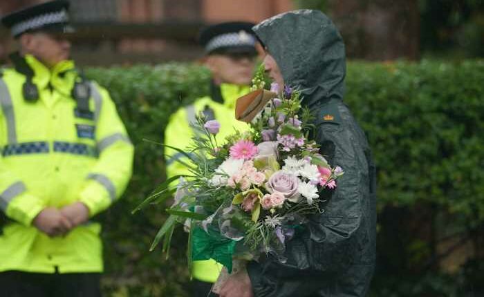 Police question 6 suspects over deadly Manchester synagogue attack