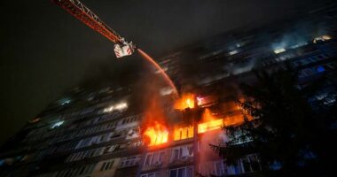 Power restored to 800,000 in Kyiv after major Russian strikes on Ukraine's energy grid