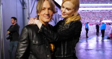 Resurfaced Video Shows Keith Urban Recoiling as Radio Host Asks Questions About Nicole Kidman