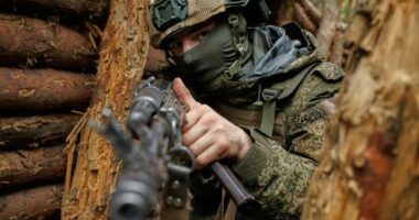 Russia's costly new move to boost troops