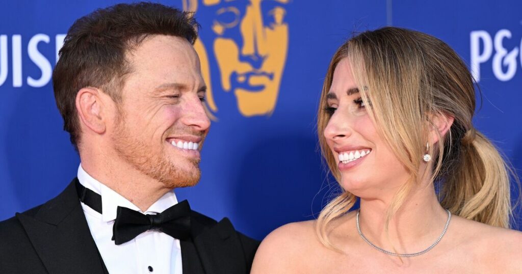 Stacey Solomon in tears as she shares devastating family news