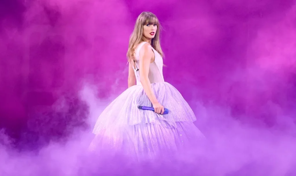 Taylor Swift Says an Offer Wasn't on the Table for the Super Bowl Halftime Show