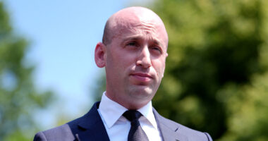 The Viral Photo Of Stephen Miller's Allegedly Tiny Height Is As Real As Leprechauns