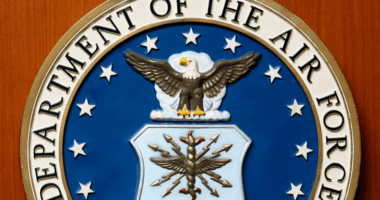 Top Air Force general announces retirement