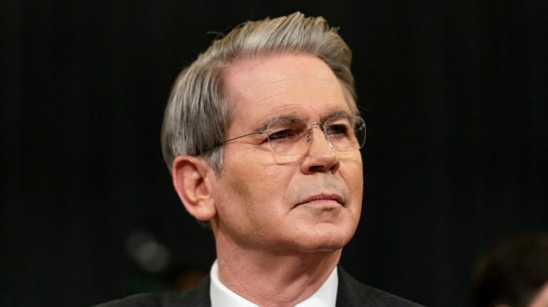 Treasury Department defends Trump $1 coin plan