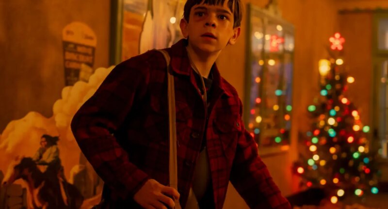 ‘IT: Welcome to Derry’ Showrunners Explain that “Really Eerie” ‘Music Man’ Cold Open