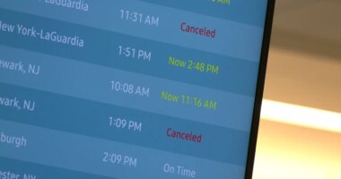 'We're mad': Shutdown-related cancellations plaguing Myrtle Beach air travelers