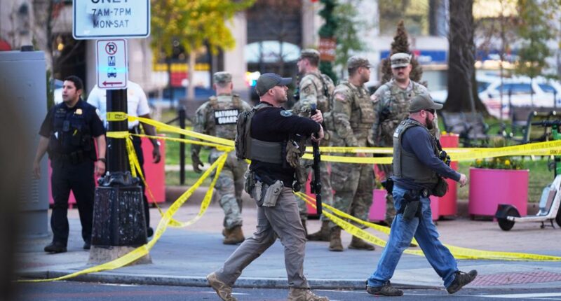 2 National Guardsmen shot near White House; suspect in custody