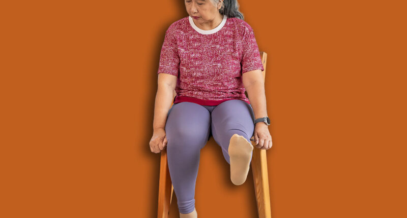 5 Chair Exercises That Shrink Belly Overhang Faster Than Gym Machines After 55