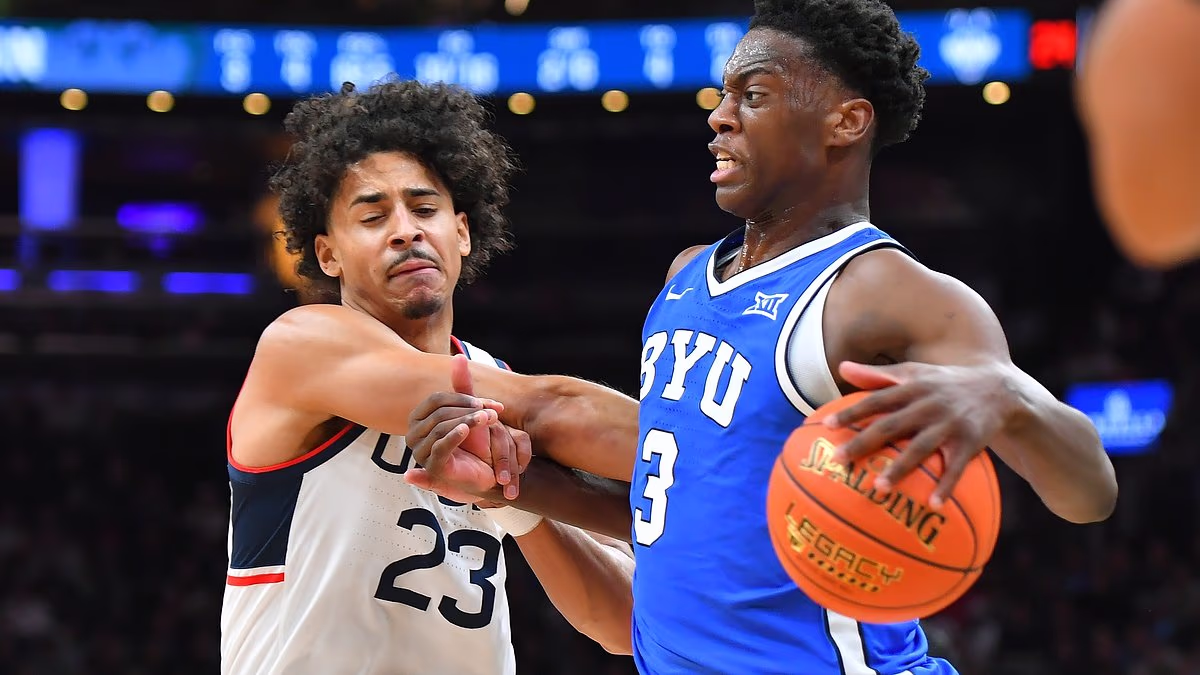 AJ Dybantsa's 25-point night not enough as No. 7 BYU falls to No. 3 UConn in Boston