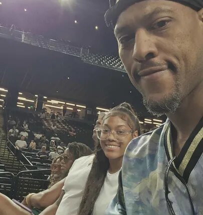 Air traffic controller driving DoorDash to survive shares update