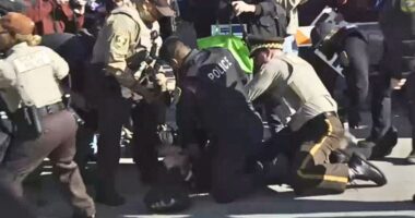 Anti-ICE protesters turn violent outside Chicago facility; 21 arrested after clash injures 4 officers