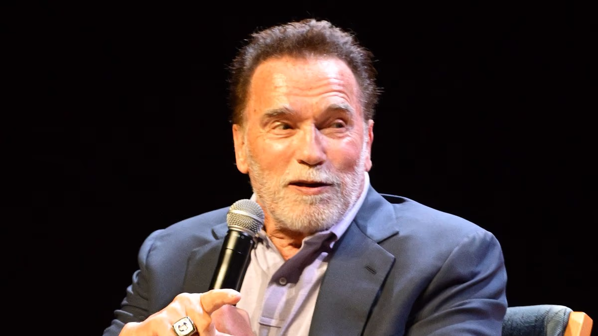 Arnold Schwarzenegger treats LA veterans to film studio trip