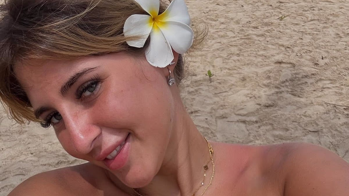 British teen drug mule Bella Culley toasts bread over a candle and makes salt and pepper chicken behind bars, her mother claims