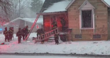 Champaign crews battle pair of fires on Saturday