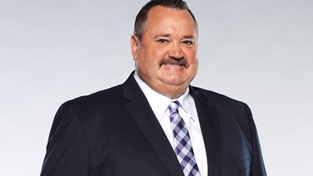 Channel Nine and 2GB star Darryl Brohman announces he has cancer