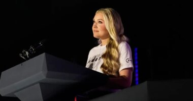 Charlie Kirk's widow calls for cameras in courtroom at murder trial