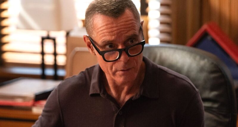 Chicago PD Season 13 Confirms The Identity Of The Person Blackmailing Voight